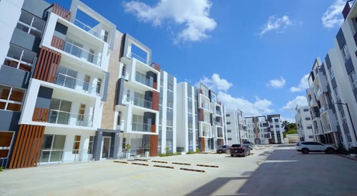 Alquiler Apartamento 1er Nivel Con Patio En Gurabo
