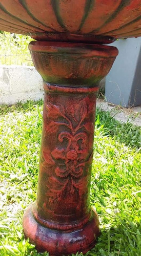 Imagen 3 de 3 de Pedestal Con Flores