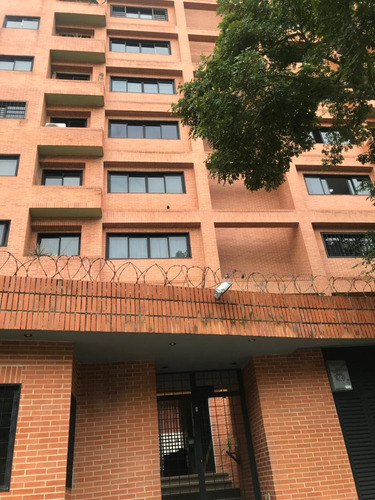 Jose R Armas. Vende Apartamento En Residencias Veranda, Urb. El Parral. Sky Group