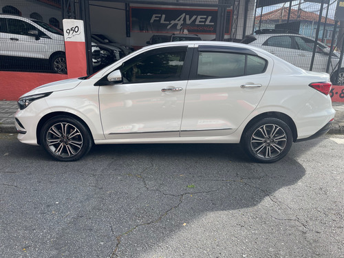 Fiat Cronos 1.8 Precision 16v Flex Aut. 4p