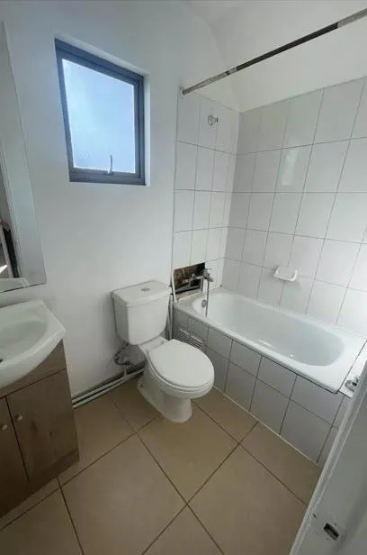 Imagen 3 de 14 de Oportunidad! Casa Recientemente Remodelada Barrio Portezuelo