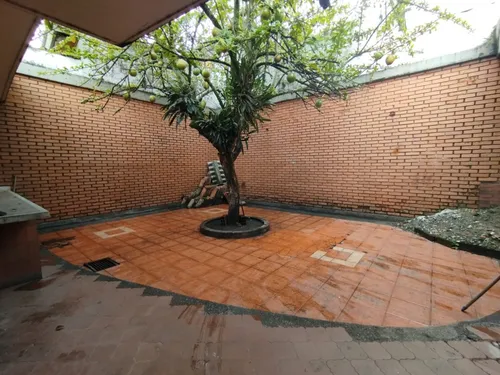 Local En Arriendo En Las Mercedes. Cod A11716