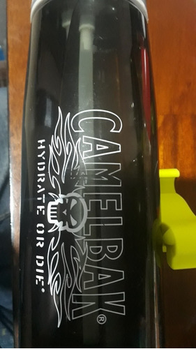 Camelbak Botella Para Agua Eddie 