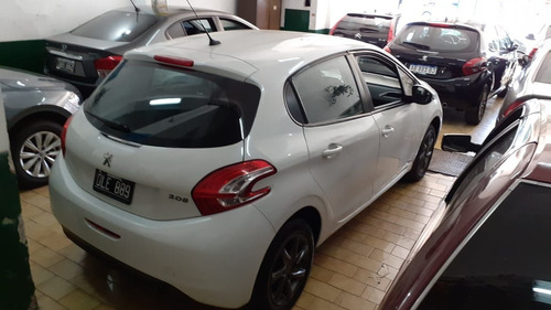 Peugeot 208 Allure 1.5