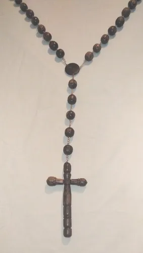 Rosario De Madera Pulida