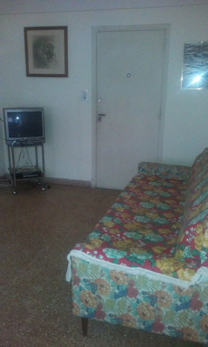 Imagen 4 de 12 de Departamento Venta Varese 2 Ambiente Cochera