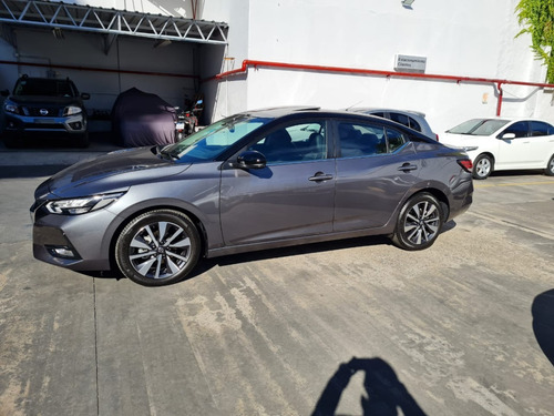 Imagen 7 de 25 de Nissan Sentra Exclusive Cvt (c)