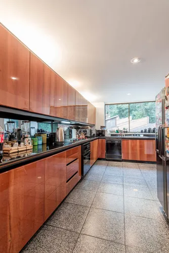 Apartamento En Arriendo En Los Rosales. Cod A12562