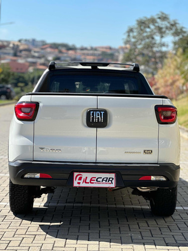 Fiat Toro 2.0 Freedom 4x4 Aut. 4p Automática
