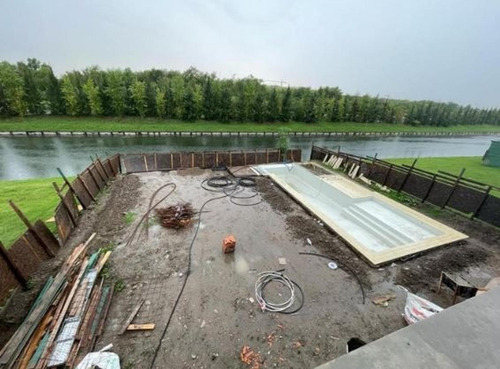 Imagen 5 de 9 de Casa Al Agua A Estrenar En Virazon Nordelta
