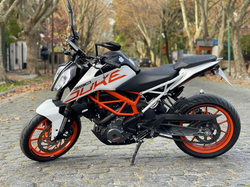 Imagen 15 de 15 de Ktm Duke 390 + Escape + Computadora + Repro Impecable Permut