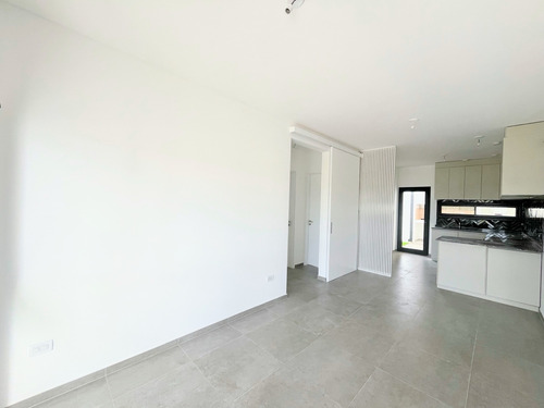 Rincones De Manantiales Duplex En Planta Baja Con 2 Dormitorios Venta