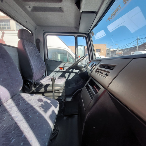 Mercedes Benz 710 2013