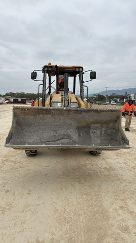 Retroexcavadora Cat 4x4 Con Kit Para Martillo