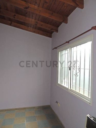 Casas En Venta En Berisso - Ph 1 Dormi + Cochera