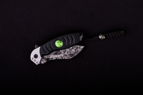 Imagen 3 de 10 de Cuchillo Navaja Táctica Zombie Hunter Walking Dead + Cuerda
