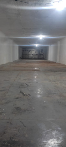 Local En La Av. Universidad (venta)