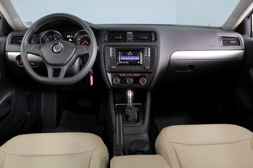 Imagem 8 de 16 de Volkswagen Jetta 1.4 Tsi Trendline Automático 6m - 2016 -