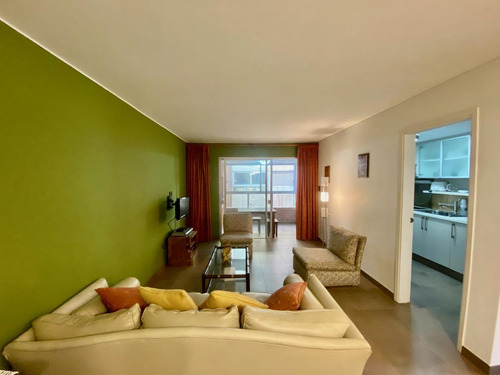 Imagen 2 de 12 de Apartamento - Playa Mansa