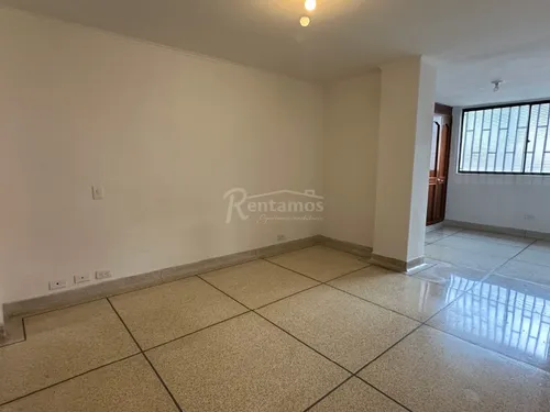 Apartamento En Arriendo En Patio Bonito. Cod A776031