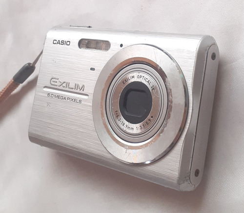Camara Casio Exilim Ex-z65 Oferta 6 Mpx Bateria Y Memoria (Usado)