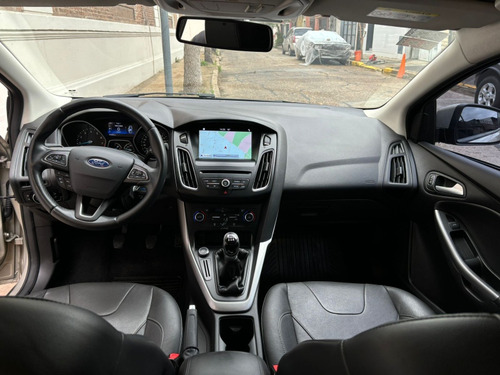 Ford Focus III 2.0 Sedan Se Plus Mt