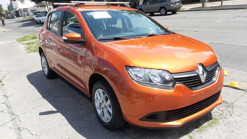 Imagen 2 de 11 de Renault Sandero 2017 1.6 Expression Mt