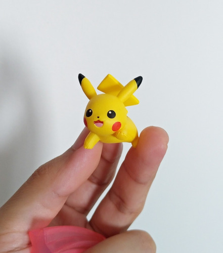Imagem 3 de 9 de Pikachu Pokémon Figure Rement Desktop 3,5 Cm