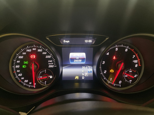 Imagen 18 de 25 de Mercedes Benz Clase Gla 200 Urban 1.6