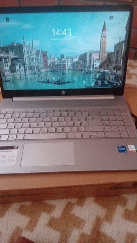 Laptop Hp Core I5 De 11ava Generación, Año 2022, 8gb Ram