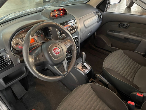 Imagem 9 de 12 de Fiat Palio Weekend Adventure 1.8 Automática