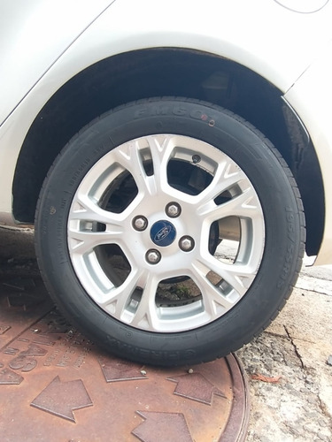 Ford Fiesta 1.6 SE HATCH 16V FLEX 4P POWERSHIFT