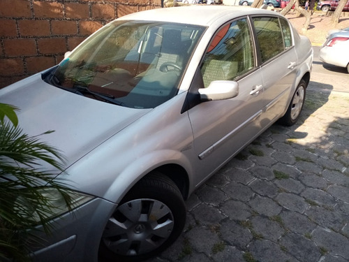 Renault Sedan Automático 