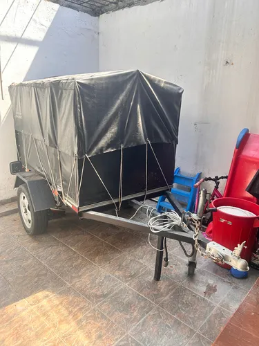 Remolque Estacas Con Carpa
