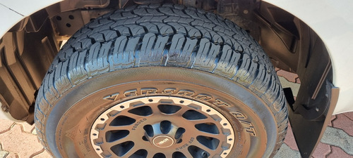 Nissan Frontier 2.3 S Cab. Dupla 4x4 4p 6 marchas