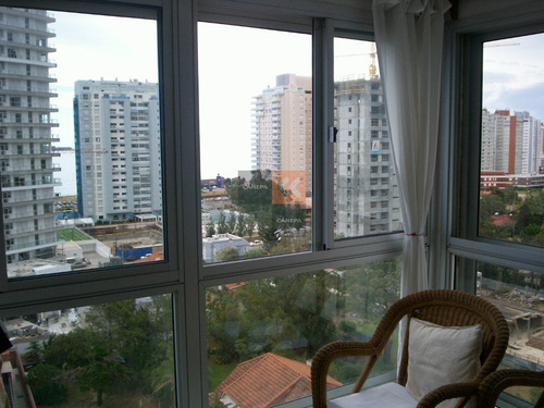 Zona Conrad, A 2 Cuadras Playa Mansa ,sobre Boulevard Artigas- Ref: 8474