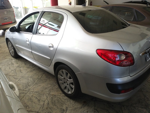 Peugeot 207 2.0 Hdi Compact Xt 2010
