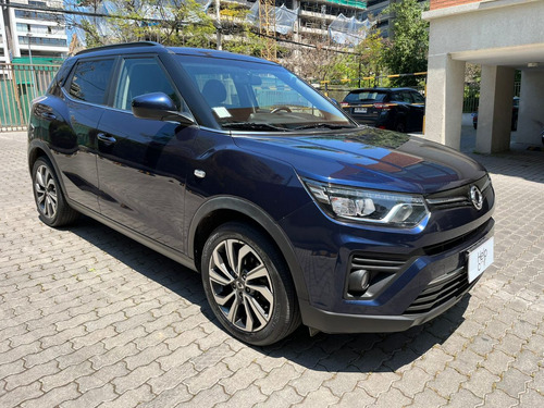 SsangYong Tivoli 1.6 4x2 MT Full