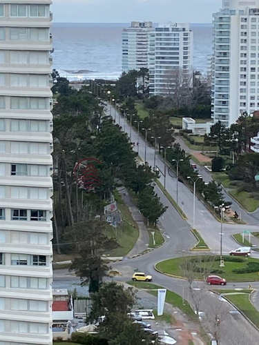 Imagen 1 de 17 de Venta Apartamento 3 Dormitorios Punta Del Este