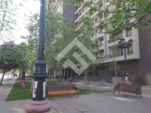 Departamento En Venta De 1 Dorm. En Santiago