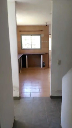 Imagen 4 de 13 de Venta Casa 4 Ambientes Patio Jardin Parrilla Villa Elisa
