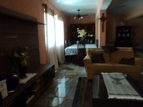 Casa Para Aluguel, 5 Dormitórios, Cavaleiros - Macaé - 1088