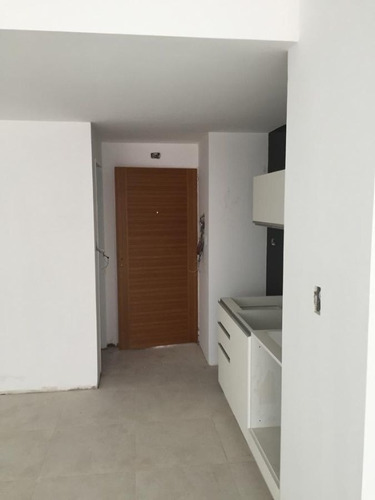 Imagen 5 de 7 de Hermosa Oficina En Venta Ubicada En Excelente Ubicación De Lomas De Zamora