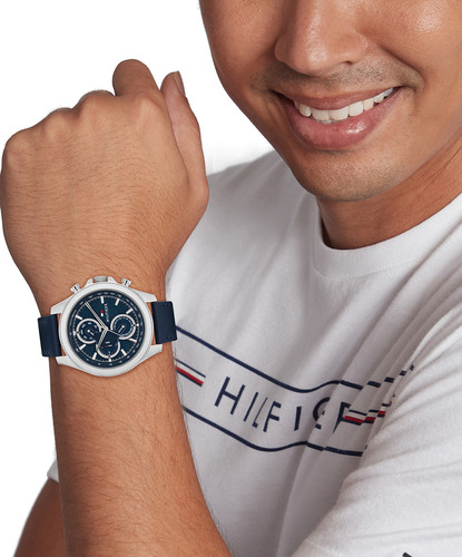 Reloj Tommy Hilfiger Hombre Clark 1792165 Malla Plateado Bisel Plateado Fondo Azul