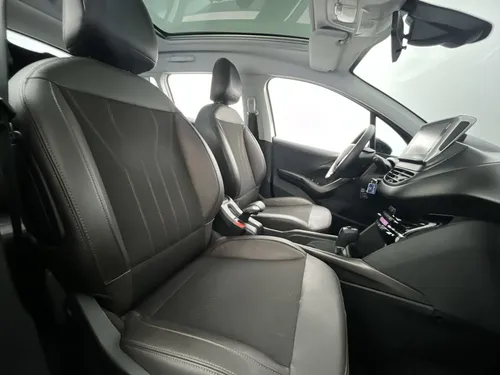 Peugeot 2008 ACTIVE 1.6 AUT 5P