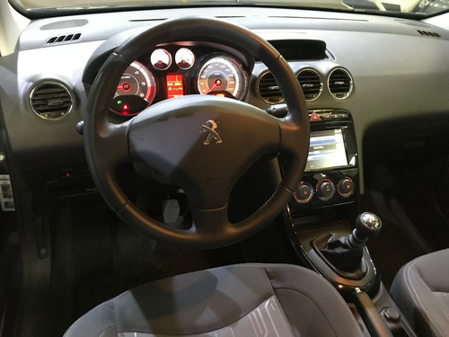 Imagen 10 de 10 de Peugeot 408
