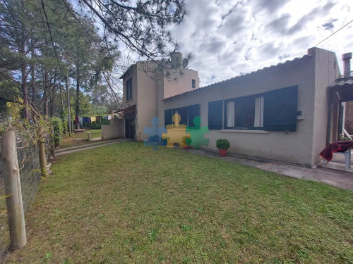 Vende Casa En Balneario Buenos Aires, Manantiales, De 2 Dormitorios En Suite. - Ref : Eqp6622