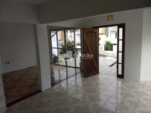 Imagem 28 de 30 de Casa Para Venda No Bairro Ariribá Em Balneário Camboriú, 11 Quartos Sendo 1 Suíte, 5 Vagas, - Ml_28