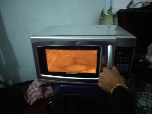 Horno Microondas Hyundai