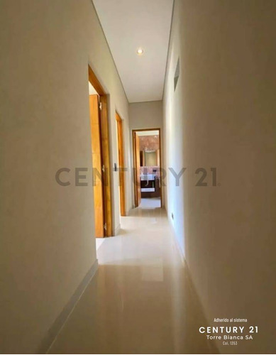 Alquiler Anual! Casa En Barrio Nayades - Pinamar